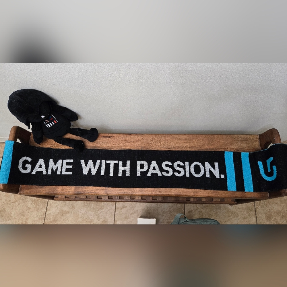 Logitech G Graphic Scarf - Picture 7 of 7